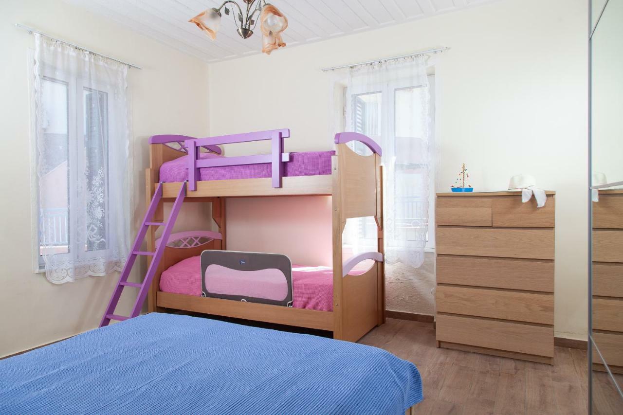 Villa @ Poros Poros Town Екстер'єр фото
